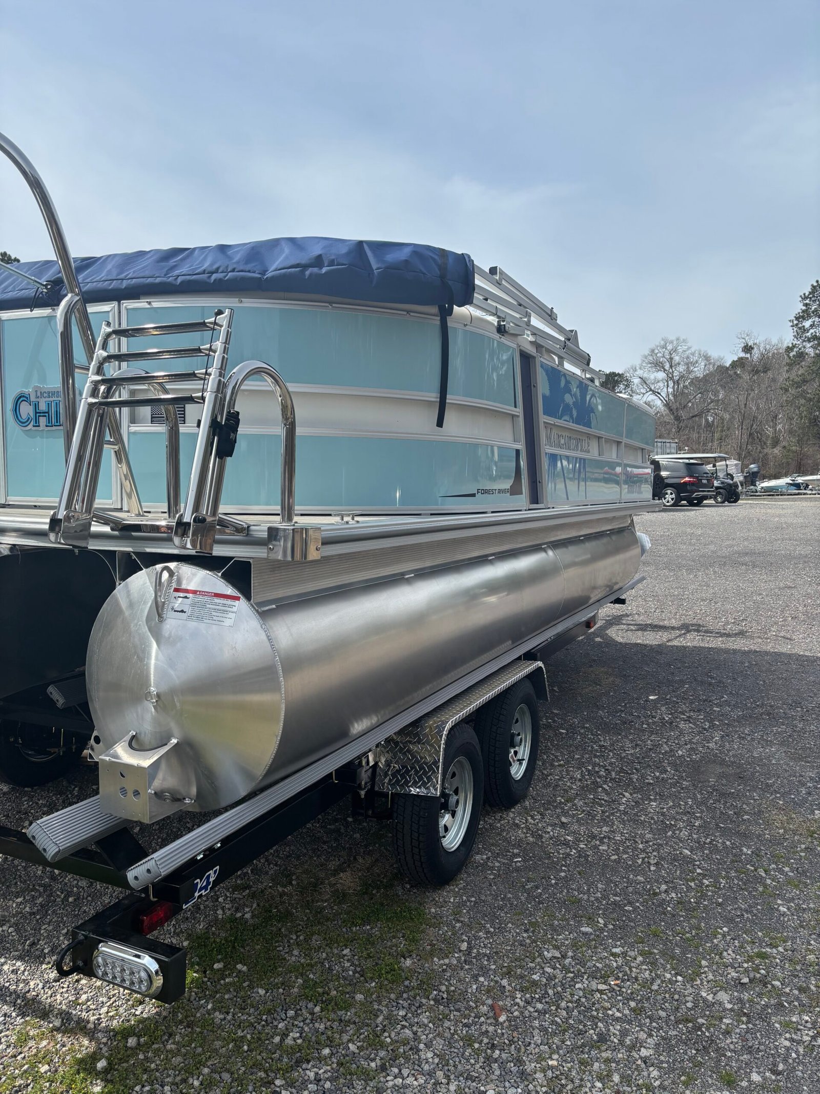 
								Trifecta 22C2 LE Chill Series full									