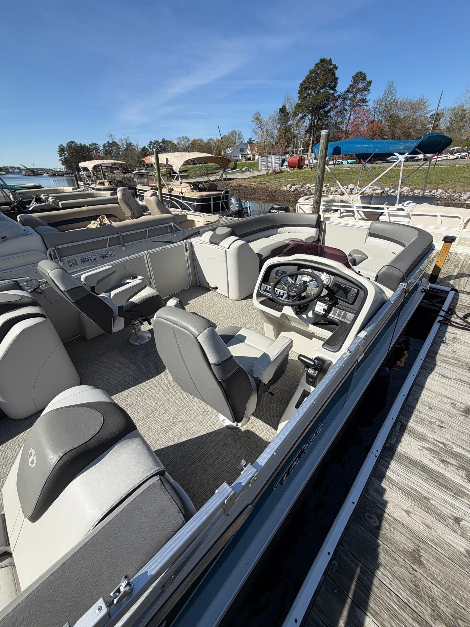 
								2023 Tahoe Cascade QL full									